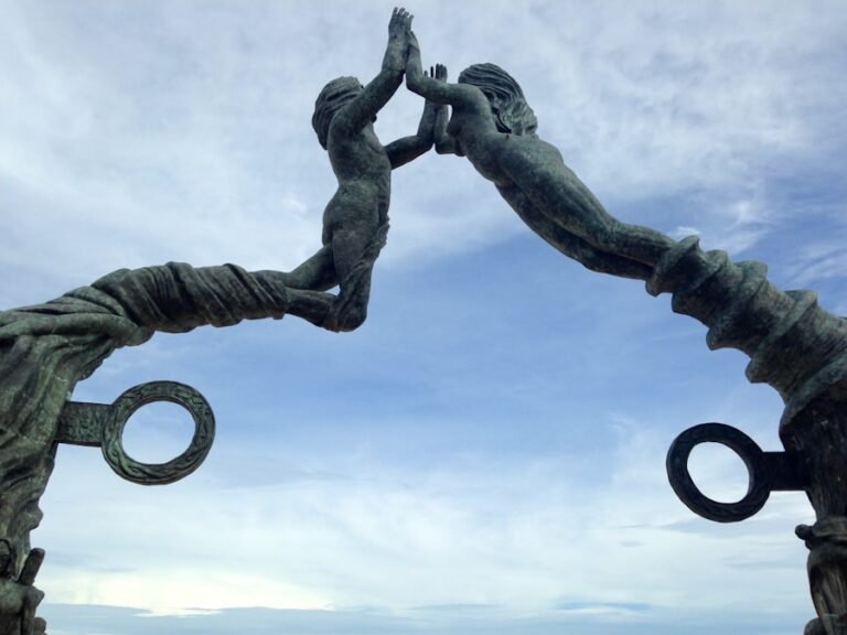 Building Harmony: Sales and Finance Teams Working Together