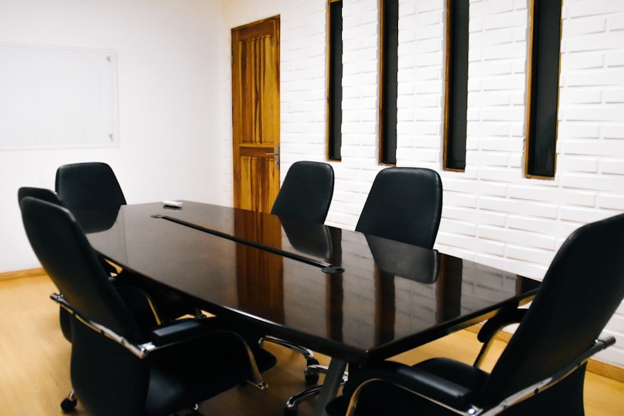 Photo "What is the role of the CFO in a board meeting?"